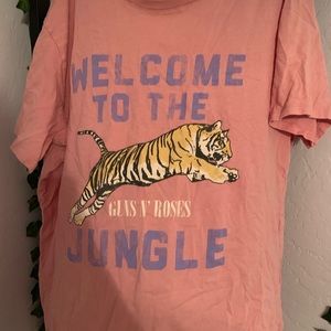 gun n’ roses t shirt